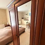 Villa Apartments Apartment *