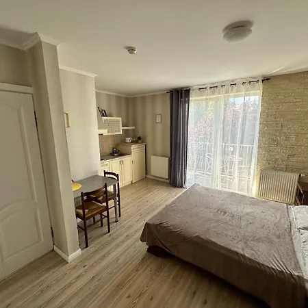 شقة Villa Apartments بالانغا