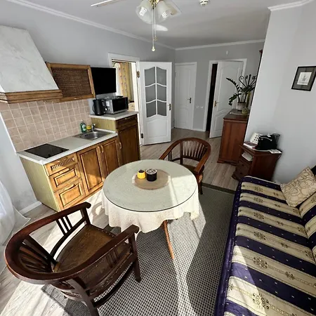 Villa Apartments شقة *