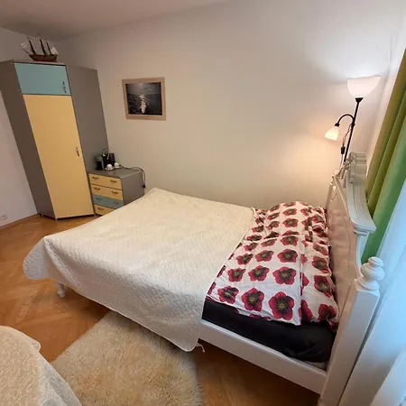 Villa Apartments *