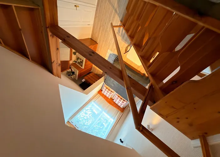 公寓 Villa Apartments *